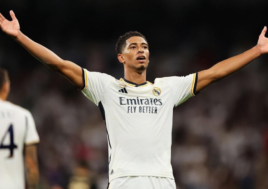 西甲第17轮塞维利亚负于皇马，球员互动尽显赛场情谊