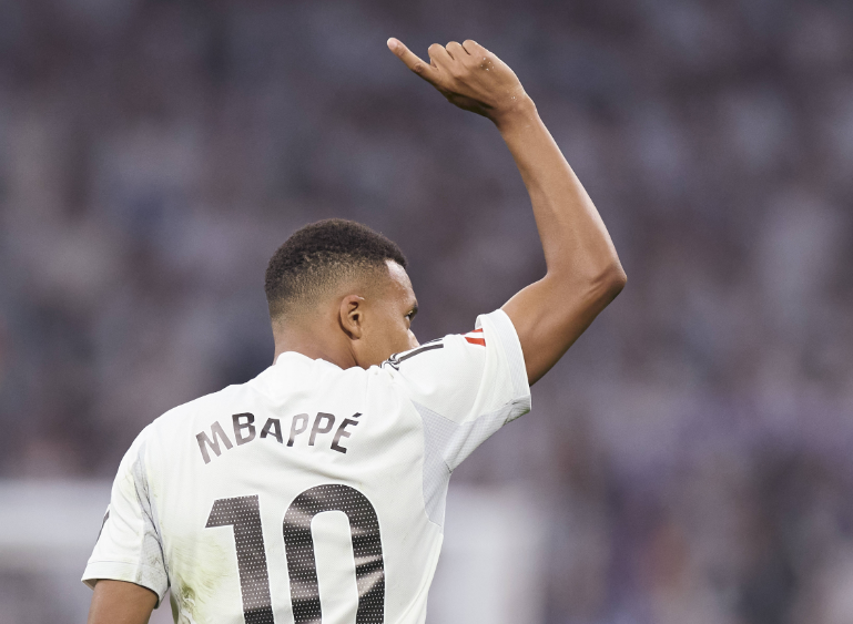 皇马应对姆巴佩伤情：谨慎评估与灵活策略